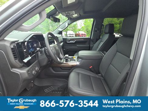 New 2026 Chevrolet Silverado 1500 RST AWD/4WD image 16