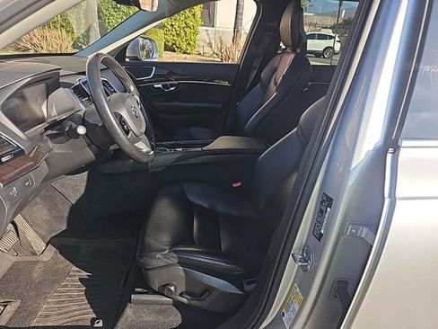 Used 2016 Volvo XC90 T6 Momentum w/ Protection Package Plus image 9