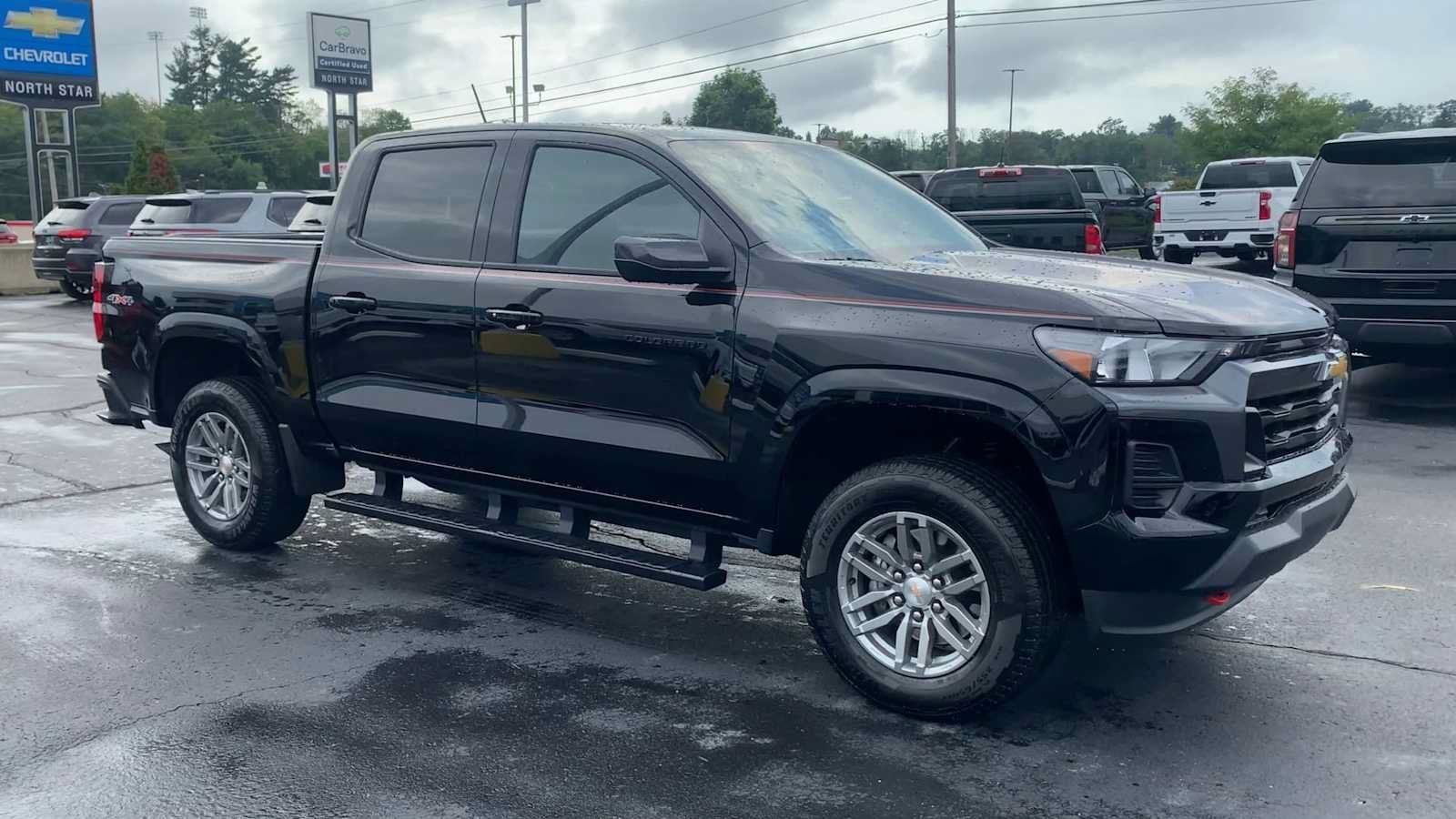 Used 2026 Chevrolet Colorado LT AWD/4WD image 2