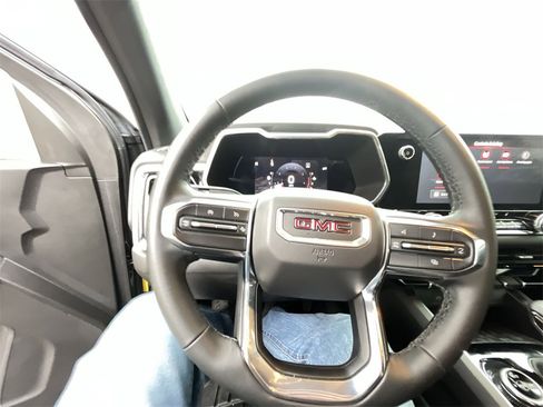 Used 2023 GMC Canyon Elevation w/ Elevation Premium Package image 14