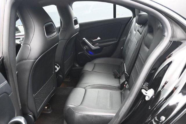 Used 2020 Mercedes-Benz CLA 250 w/ Premium Package image 7