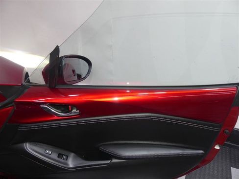 Used 2020 MAZDA MX-5 Miata RF Grand Touring image 19