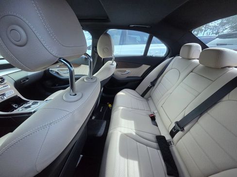 Used 2020 Mercedes-Benz C 300 Sedan image 9