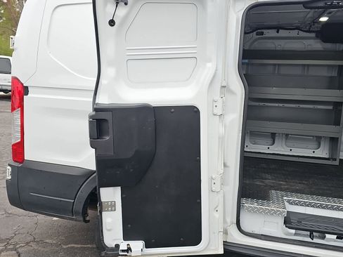 Used 2019 Ford Transit 150 image 32