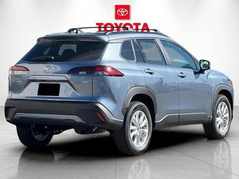 New 2026 Toyota Corolla Cross LE w/ Moonroof Package FWD image 3