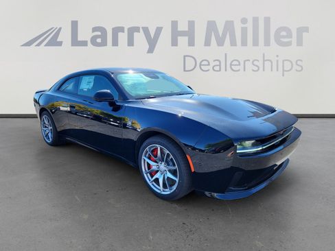 New 2025 Dodge Charger Scat Pack w/ Track Pack image 7