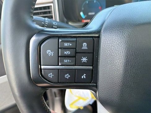 Used 2023 Ford F350 Platinum image 12