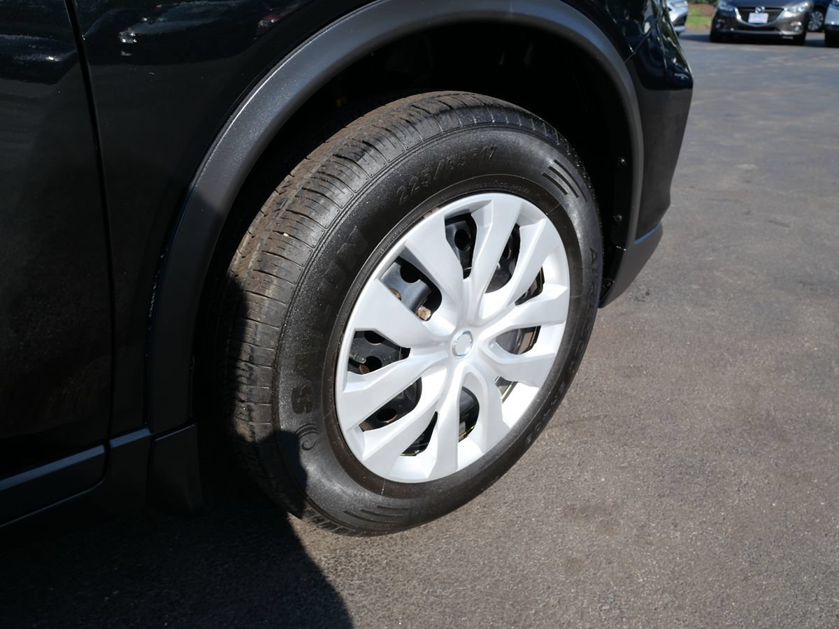 Used 2018 Nissan Rogue S AWD/4WD image 35