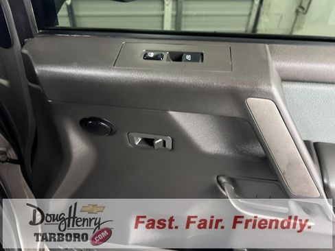 Used 2006 Nissan Titan SE image 30