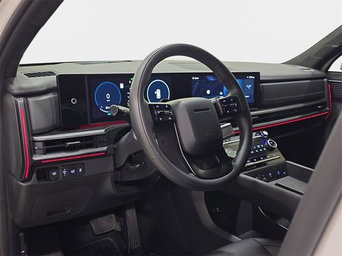 Used 2025 Hyundai Santa Fe Calligraphy image 19