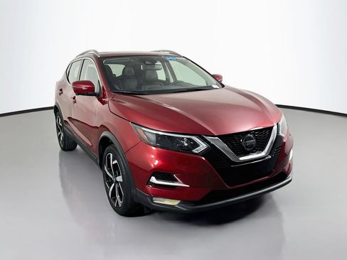 Used 2020 Nissan Rogue Sport SL w/ Premium Package FWD image 3