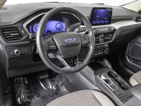 Used 2020 Ford Escape SE Sport AWD/4WD image 5