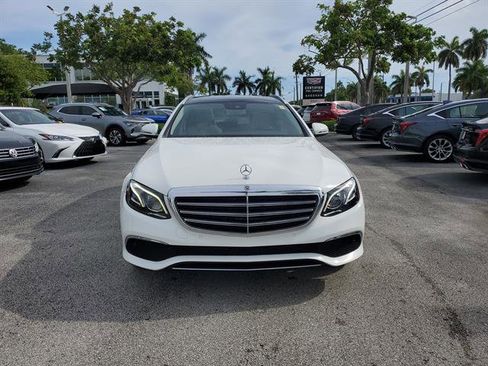 Used 2018 Mercedes-Benz E 400 4MATIC Wagon image 25