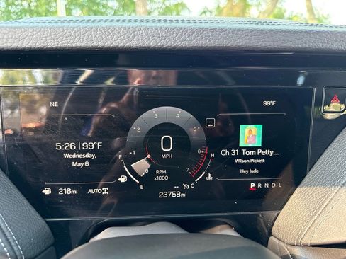Used 2025 GMC Yukon Denali AWD/4WD image 35