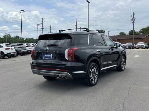 Used 2023 Hyundai Palisade SEL w/ Premium Package FWD image 5