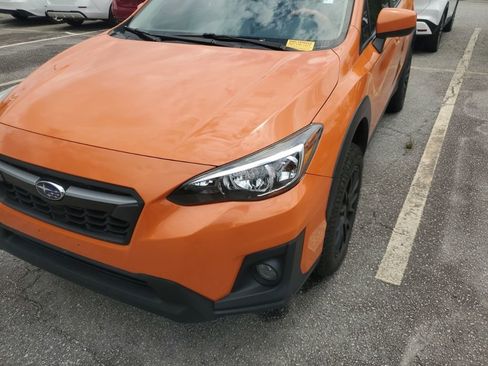 Used 2019 Subaru Crosstrek 2.0i Premium AWD/4WD image 2