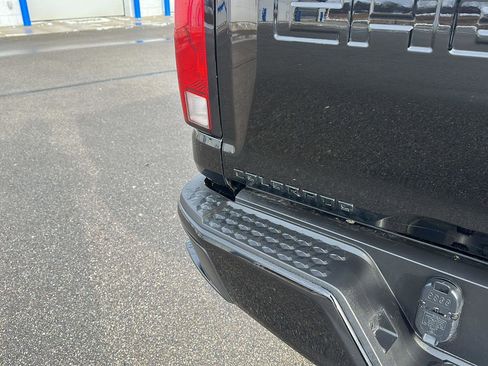 Used 2024 Chevrolet Colorado Trail Boss w/ Advanced Trailering Package image 5