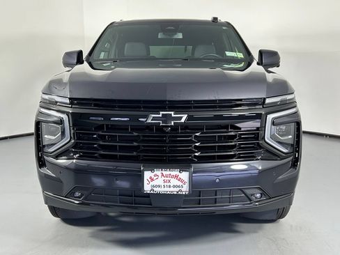 Used 2025 Chevrolet Tahoe RST w/ Comfort Package AWD/4WD image 2