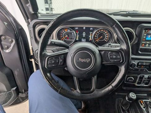 Used 2021 Jeep Wrangler Unlimited Sport AWD/4WD image 8