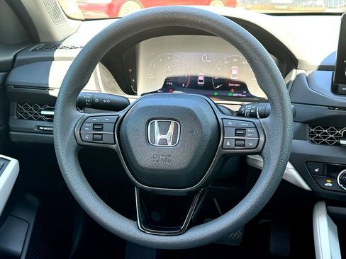 Used 2025 Honda Accord SE image 29