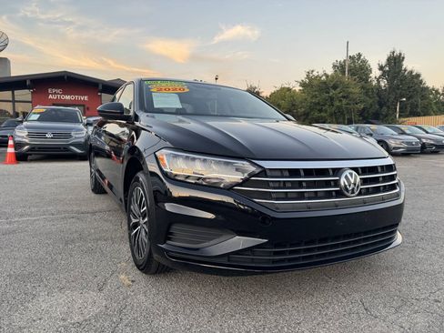 Used 2020 Volkswagen Jetta SE w/ SE Cold Weather Package FWD image 12