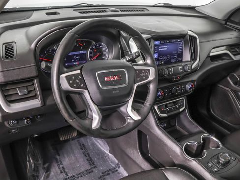 Used 2023 GMC Terrain SLT image 5