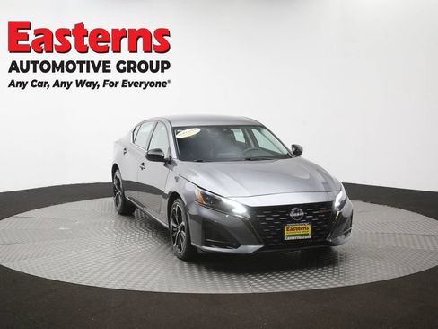Used 2023 Nissan Altima 2.5 SR AWD/4WD image 50