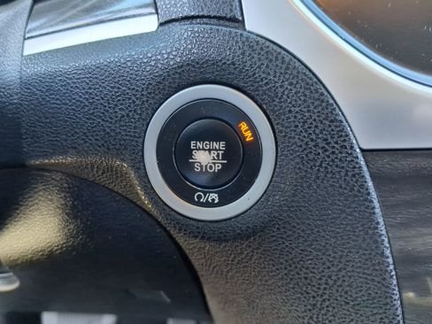 Used 2019 Chrysler 300 Touring w/ Sport Appearance Package image 31