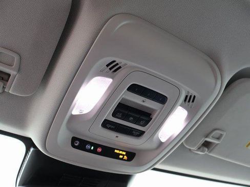 New 2025 Buick Envision Sport Touring image 36