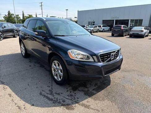 Used 2013 Volvo XC60 3.2 AWD/4WD image 3