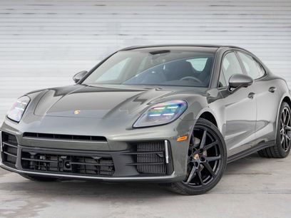 New 2026 Porsche Panamera 4