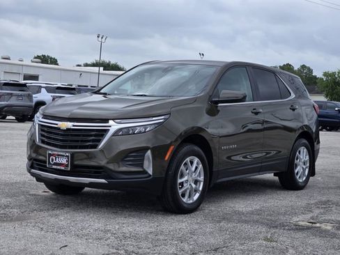Used 2024 Chevrolet Equinox LT AWD/4WD image 3
