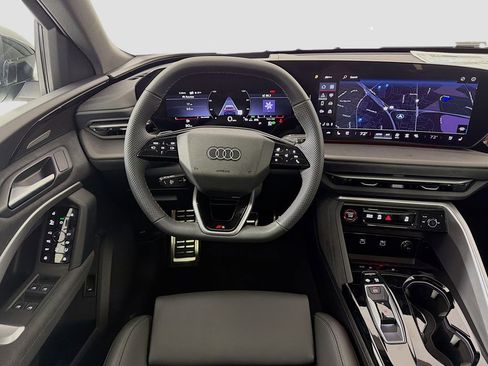 New 2025 Audi SQ5 Premium Plus image 24