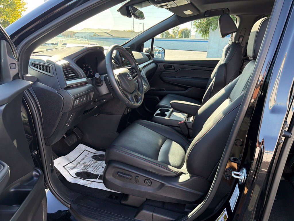 Certified 2025 Honda Odyssey Sport-L image 17