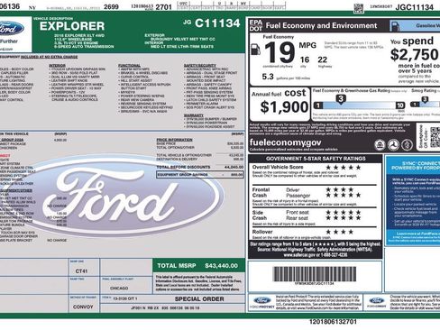Used 2018 Ford Explorer XLT w/ Equipment Group 202A AWD/4WD image 8