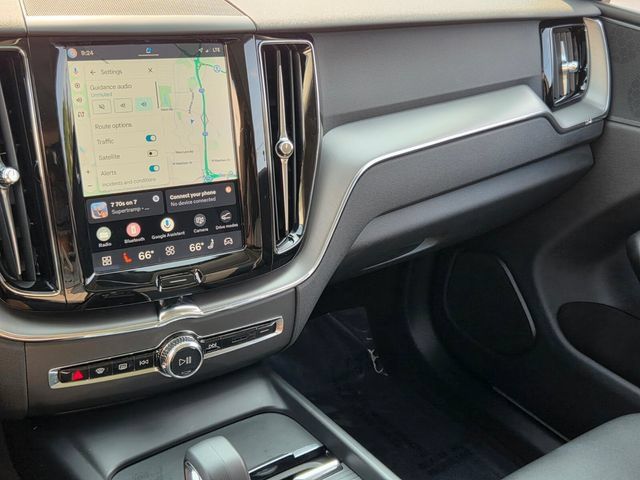 Certified 2024 Volvo XC60 T8 Core AWD/4WD image 32
