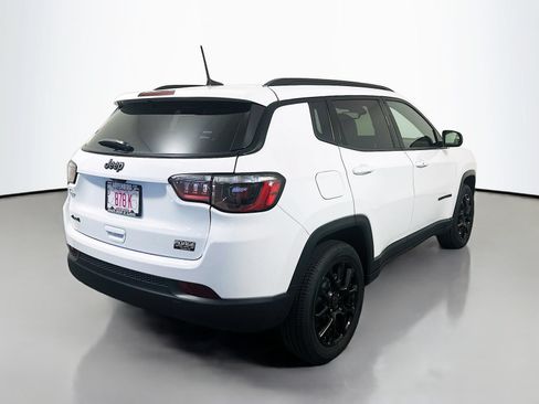 New 2026 Jeep Compass Latitude AWD/4WD image 7