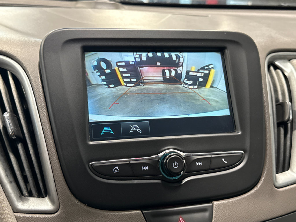 Used 2018 Chevrolet Malibu LS FWD image 19