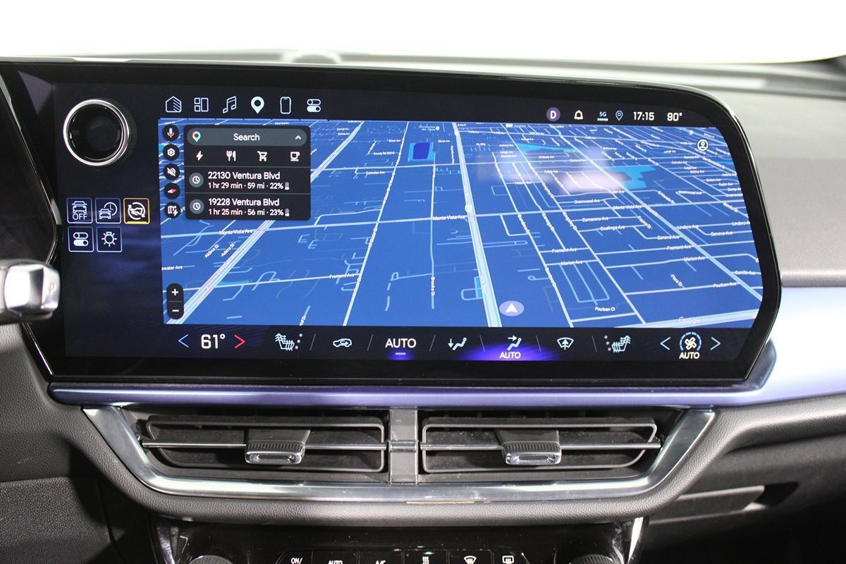 Used 2024 Chevrolet Equinox EV LT w/ LPO, All-Weather Mat Package FWD image 12