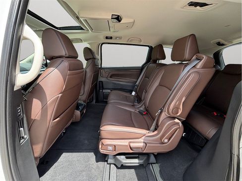 Used 2026 Honda Odyssey Touring image 38