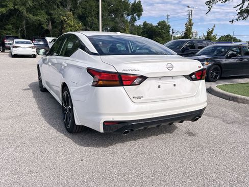 Used 2024 Nissan Altima 2.5 SR FWD image 4