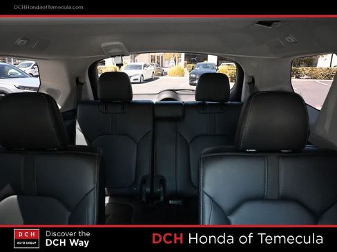 Certified 2024 Honda Pilot Touring image 29