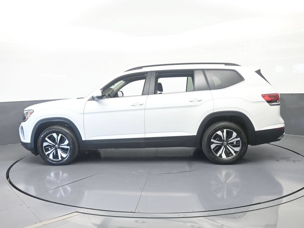 Used 2026 Volkswagen Atlas SE FWD image 3
