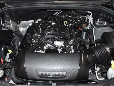 Used 2025 Dodge Durango R/T image 11