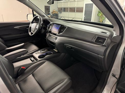 Used 2023 Honda Ridgeline RTL-E image 40