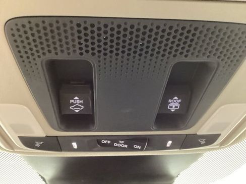 Used 2024 Honda Pilot Elite image 22