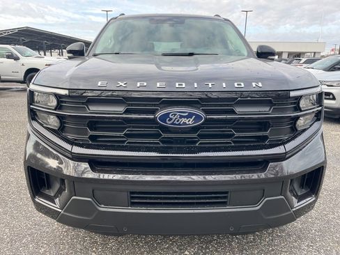 New 2025 Ford Expedition Max Active image 2