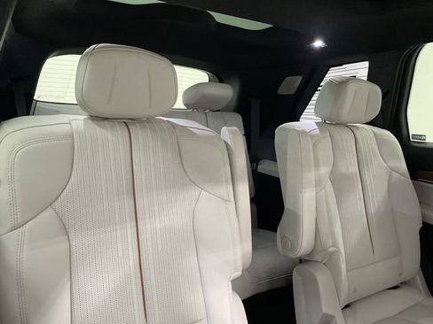 New 2026 Cadillac Vistiq Sport w/ LPO, Floor Liner Package image 26