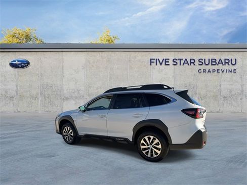 Certified 2025 Subaru Outback Premium image 6