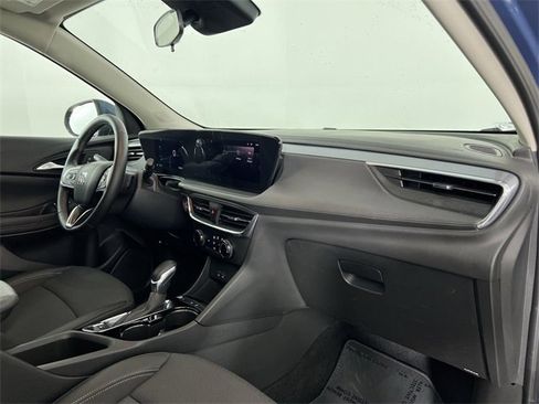 Certified 2025 Buick Encore GX Preferred image 28